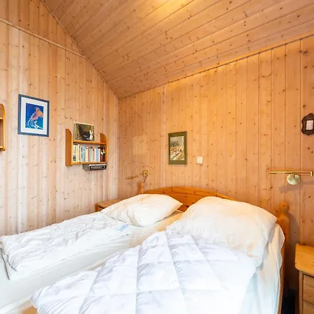 Skandinavisches In בית נופש רשלין